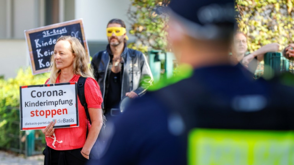 Sch&uuml;sse auf von Querdenkerpartei Die Basis genutztes Haus in Osnabr&uuml;ck