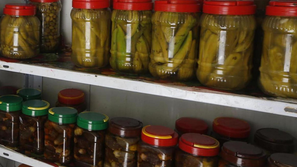 Iss, ecco come riconoscere le conserve a rischio botulino