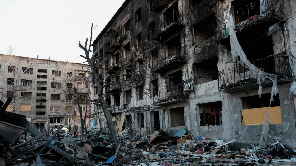 Kiev, 'almeno due morti e 22 feriti in un raid russo nell'est'