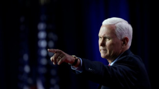 El exvicepresidente Mike Pence desafi&oacute; a sus rivales republicanos sobre el aborto