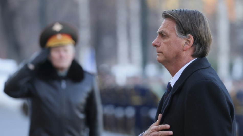 Bolsonaro visita monumento militar en Mosc&uacute; antes de reunirse con Putin