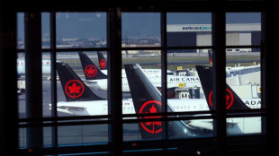 Governo do Canad&aacute; interv&eacute;m para deter greve da Air Canada