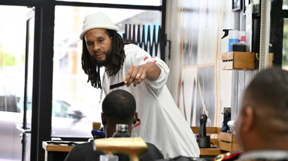 Des shampoings aux aspirateurs, le petit commerce souffre des droits de douane de Trump