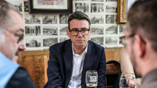 El nuevo primer ministro brit&aacute;nico anuncia medidas de ayuda a los pubs