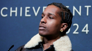 La d&eacute;fense d'A$AP Rocky assure qu'il a menac&eacute; un autre rappeur avec un "pistolet factice"