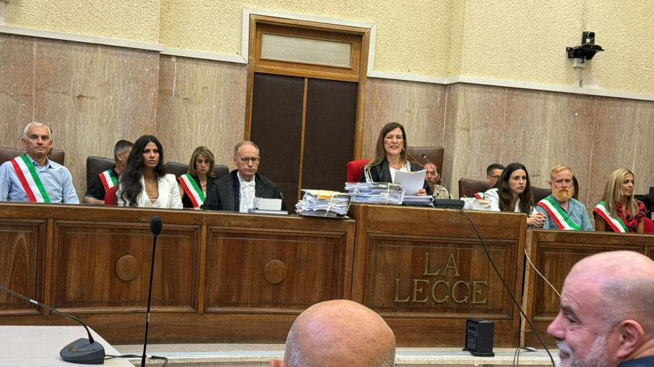 Femminicidio a Cagliari, ergastolo al marito reo confesso
