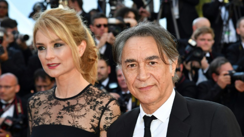 Accusation d'inceste contre Richard Berry: d&eacute;cision en avril pour le volet diffamation