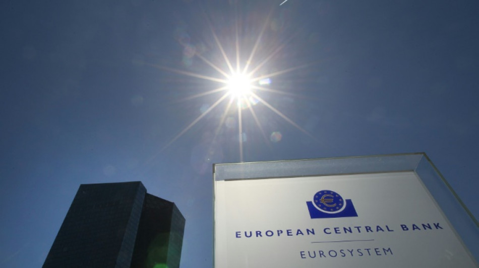 El BCE, m&aacute;s agresivo de lo previsto, cierra la era de las tasas de inter&eacute;s negativas