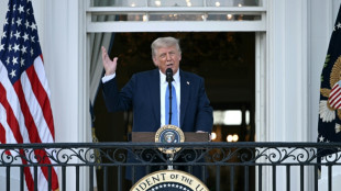 Wei&szlig;es Haus: Trump verbietet B&uuml;rgern aus zw&ouml;lf L&auml;ndern Einreise in USA 