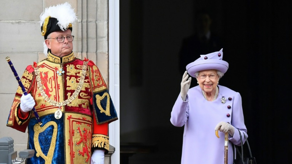 Deuxi&egrave;me apparition publique en deux jours d'Elizabeth II, en Ecosse