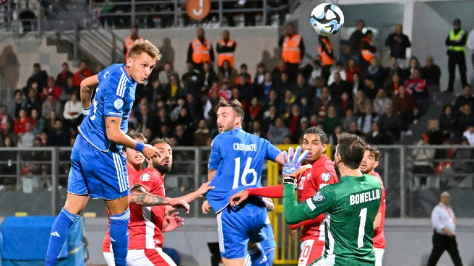 Italy striker Retegui joins promoted Genoa