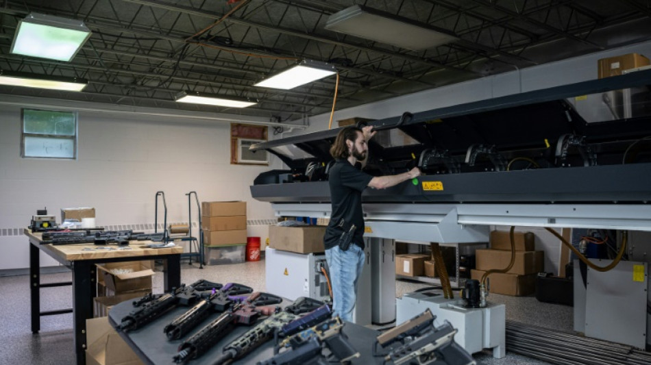 Peque&ntilde;os fabricantes de armas prosperan a medida que aumenta demanda en EEUU
