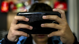 In einem F&uuml;nftel der Haushalte herrscht an Heiligabend Smartphoneverbot 