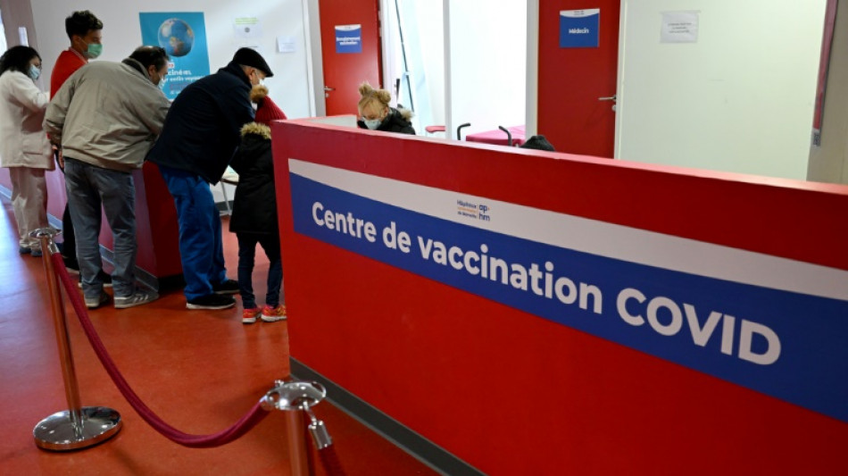 Covid: les contaminations plafonnent mais la vague monte encore &agrave; l'h&ocirc;pital