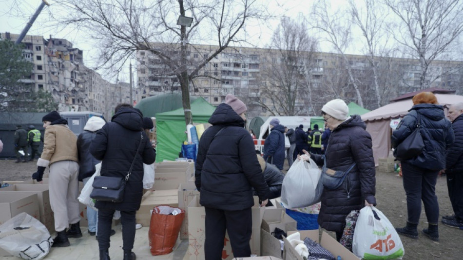 Selenskyj prangert Angriff auf Wohnhaus in Dnipro als "Kriegsverbrechen" an