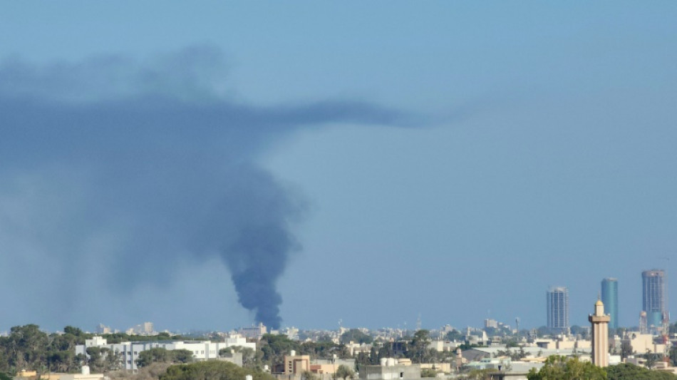 Combates na capital da L&iacute;bia deixam 27 mortos e makis de 100 feridos