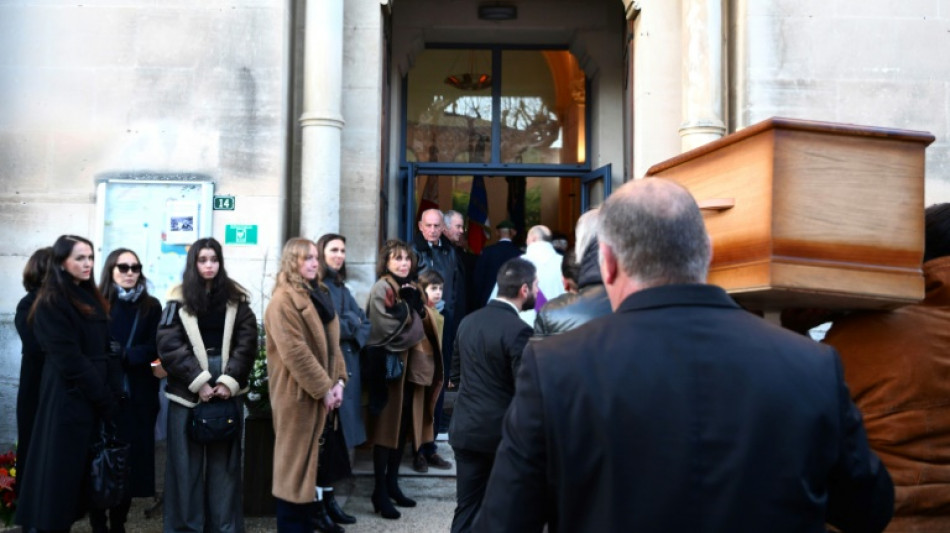 Plusieurs centaines de personnes aux obs&egrave;ques de Guy Marchand