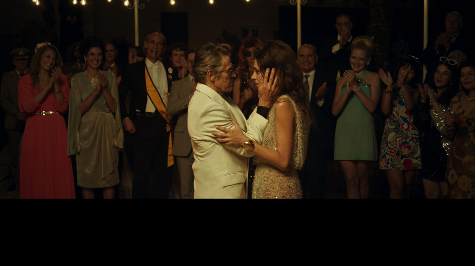 Dafoe star in un dramma sulla 'tossicit&agrave; di ricchezza e potere'