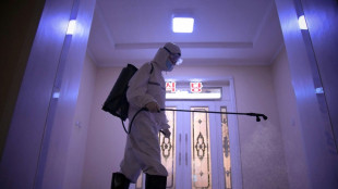 L&iacute;der de Corea del Norte canta "victoria" ante el covid