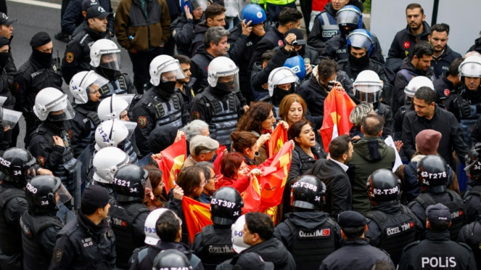 1er mai: 50.000 policiers et pr&egrave;s de 400 arrestations &agrave; Istanbul