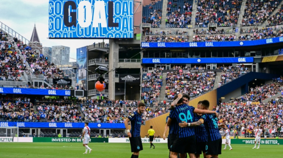 Inter de Mil&atilde;o elimina River (2-0) e vai enfrentar Fluminense nas oitavas da Copa de Clubes