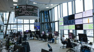 Borse: Europa in calo, dopo i tassi guarda a inflazione