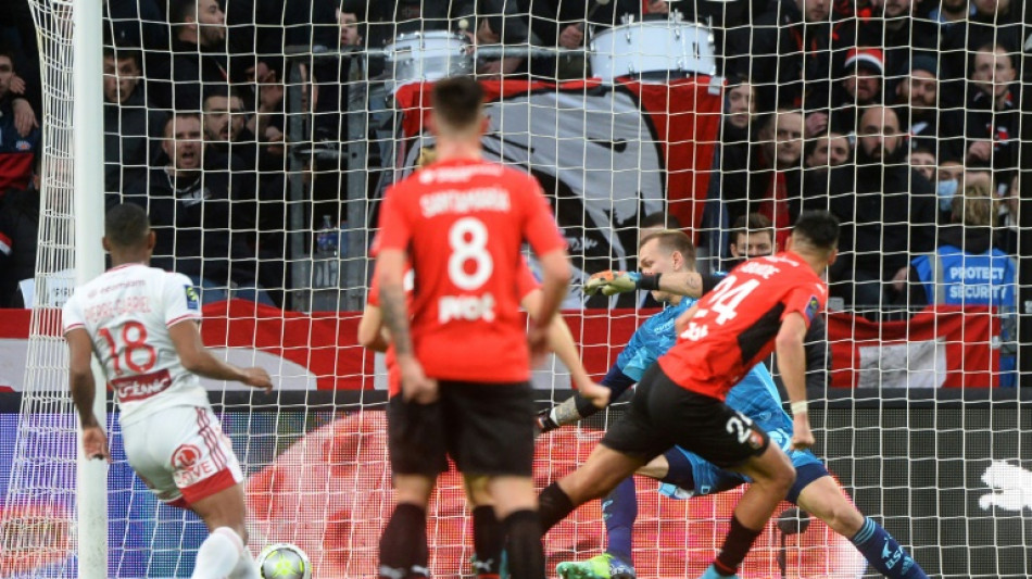 L1: Paris reprend confiance &agrave; Lille, Nice surpris, Petkovic en sursis