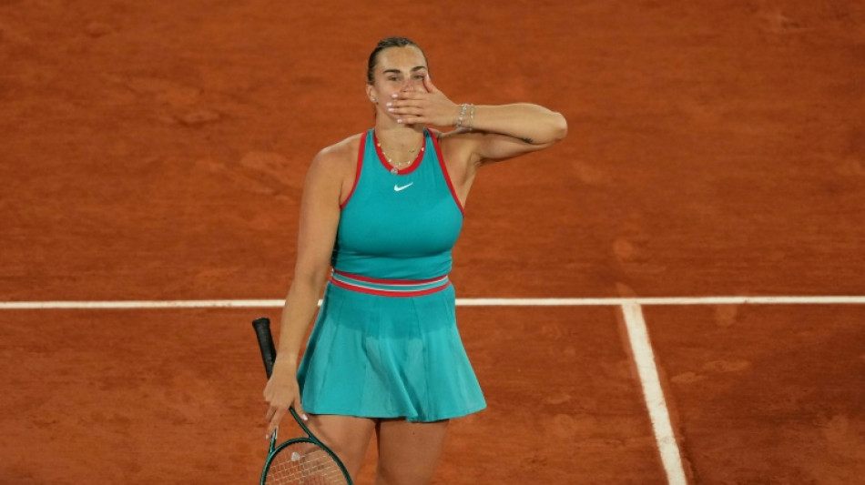 Sabalenka destrona Swiatek e vai &agrave; final de Roland Garros contra Gauff