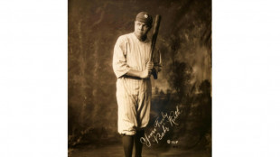 Una camiseta de Babe Ruth, leyenda del b&eacute;isbol, vendida por 24 millones de d&oacute;lares en EEUU