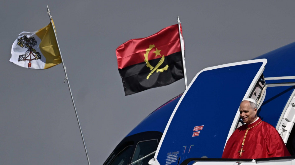 Il Papa ad autorit&agrave; dell'Angola, non abbiate paura del dissenso'