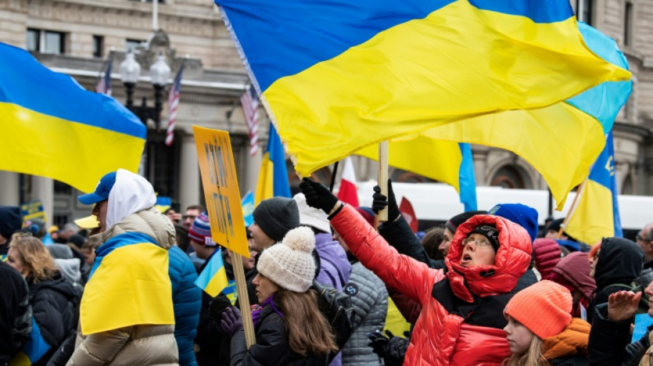 Ukrainischer Botschafter unglücklich über Flaggenverbot an Mahnmalen in Berlin