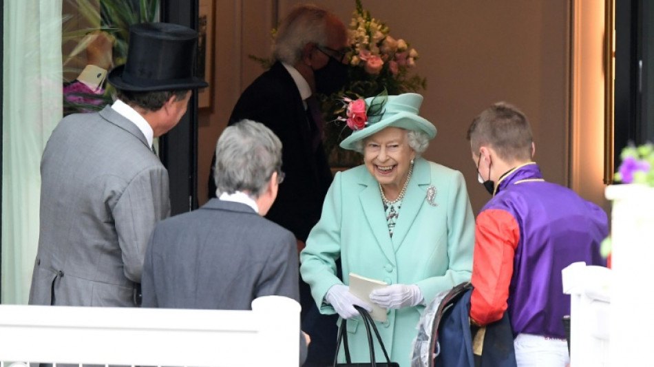 French racing pays homage to Queen, ex-chief recalls her British humour