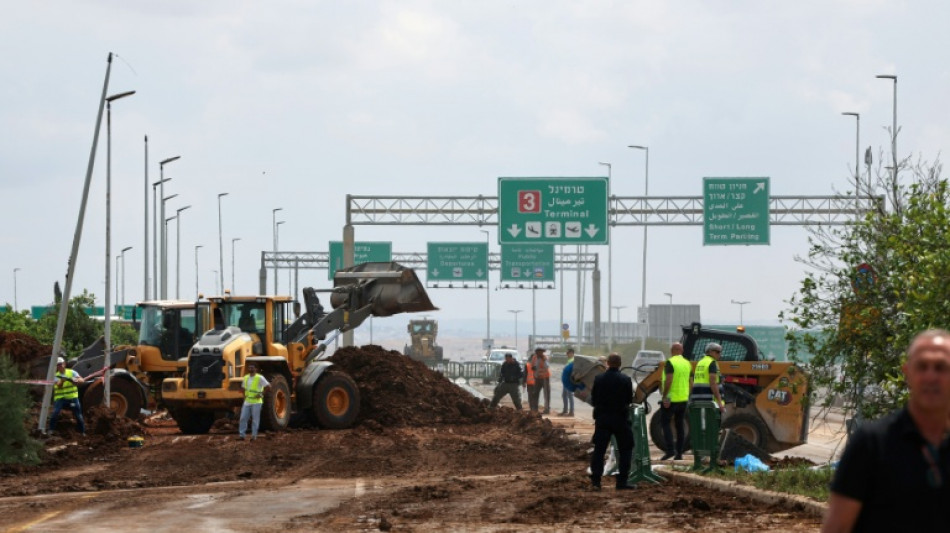 EEUU bombardea Yemen, Israel amenaza a Ir&aacute;n y los hut&iacute;es por ataque a aeropuerto