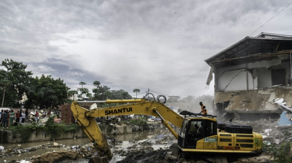 Kinshasa deploys excavators against illegally built homes
