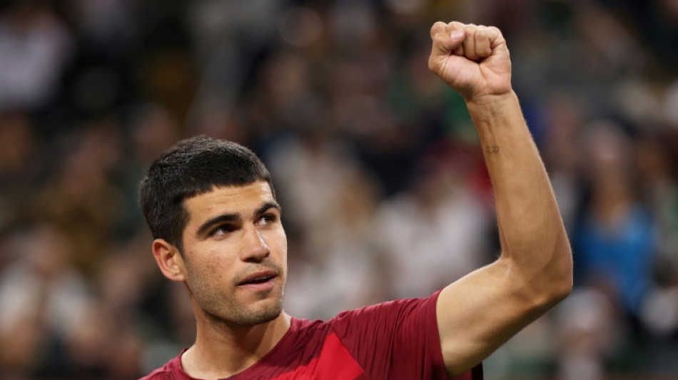 Alcaraz se cita con argentino Cer&uacute;ndolo en los cuartos de Indian Wells