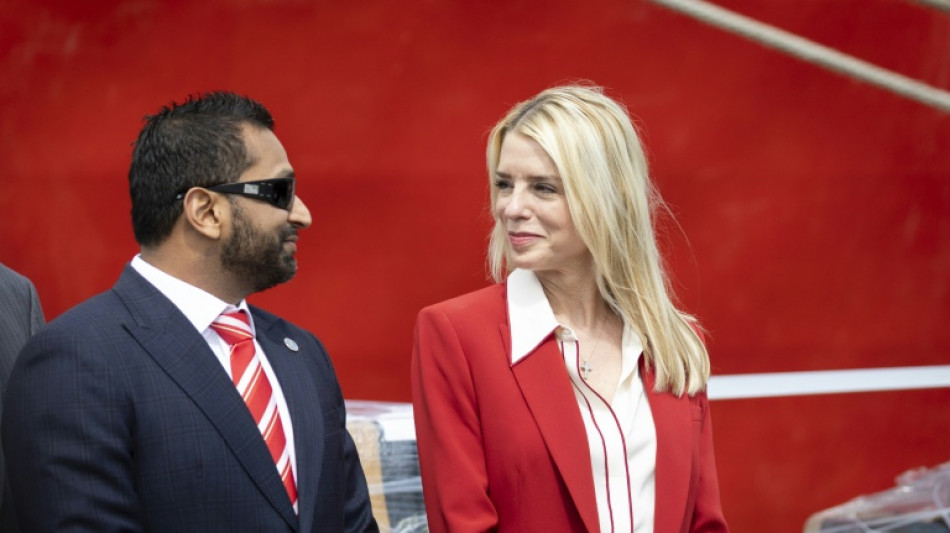 FBI prende juíza nos EUA por obstruir prisão de imigrante mexicano