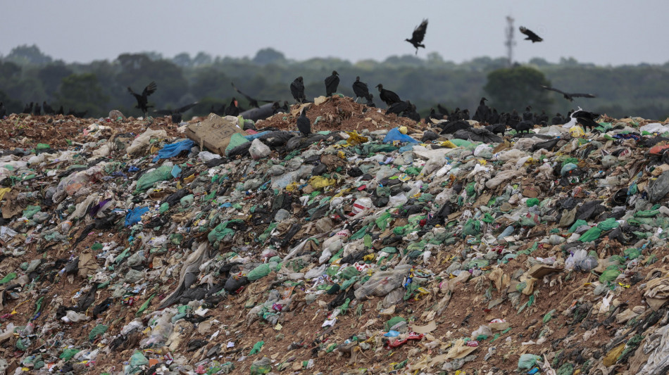 Cresce l'industria dei rifiuti, investiti 1,2 miliardi