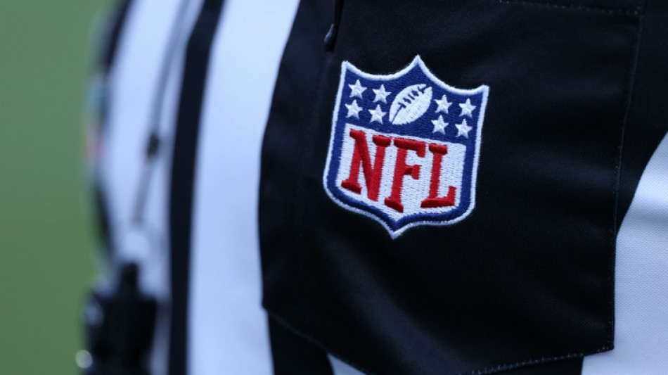NFL officials can aid replacement refs under new rules