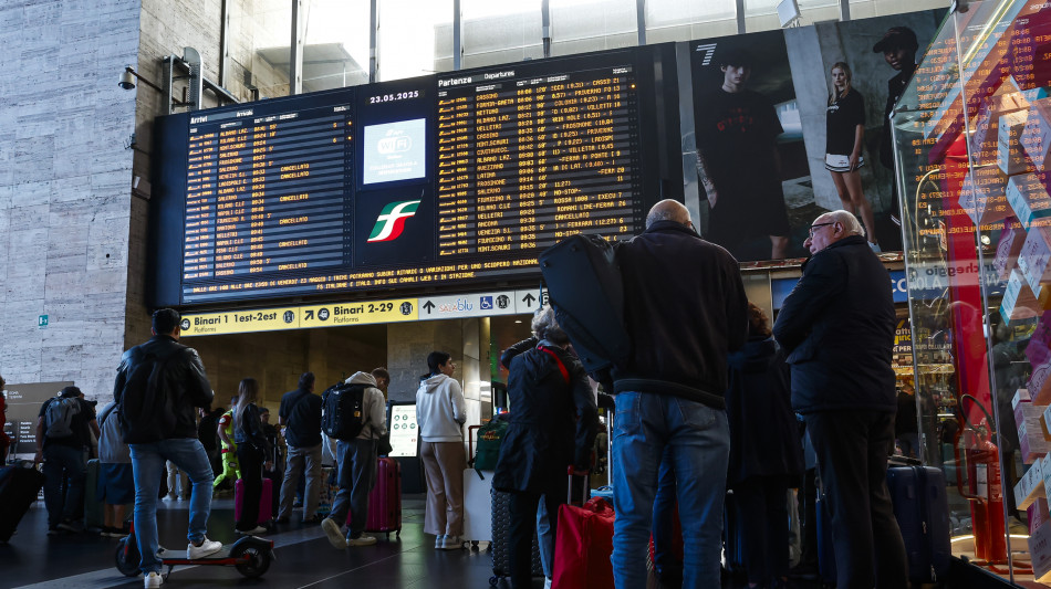 Sciopero, a Roma treni cancellati e ritardi fino a mezz'ora