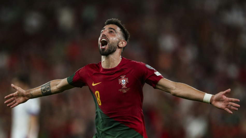 Com dois de Bruno Fernandes, Portugal vence B&oacute;snia por 3 a 0 nas Eliminat&oacute;rias da Euro