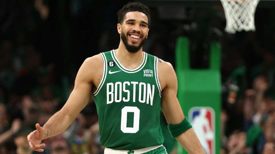 NBA: Tatum f&uuml;hrt Boston ins Halbfinale