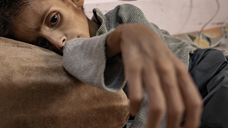 Giuristi invocano sanzioni Gb contro Israele per guerra a Gaza