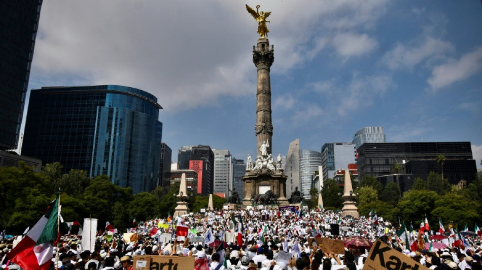 Bloquean C&aacute;mara de Diputados de M&eacute;xico para impedir votaci&oacute;n de pol&eacute;mica reforma judicial