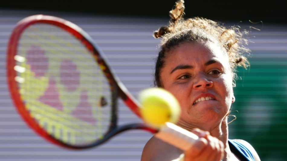 Paolini, atual vice-campe&atilde;, avan&ccedil;a &agrave;s oitavas de final em Roland Garros