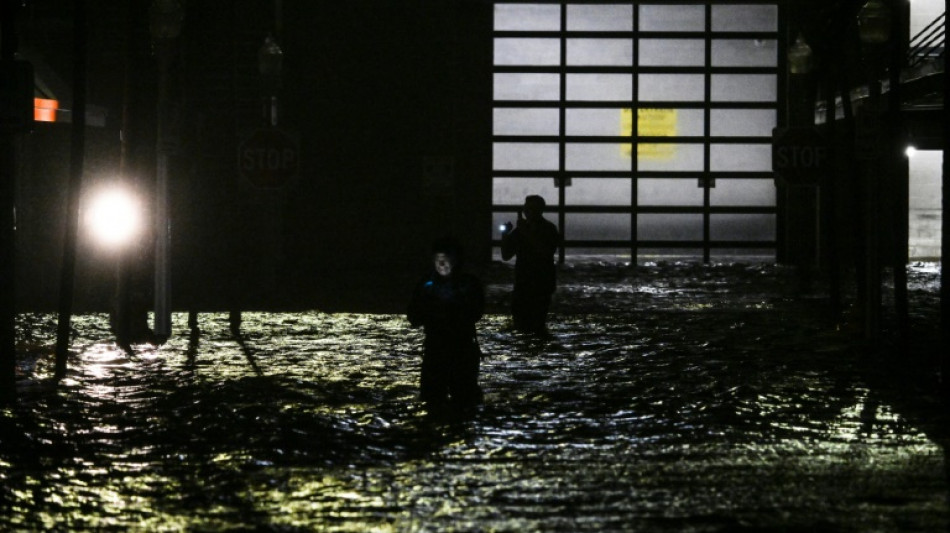 El hurac&aacute;n Milton azota Florida donde 2,8 millones de hogares se quedan sin electricidad