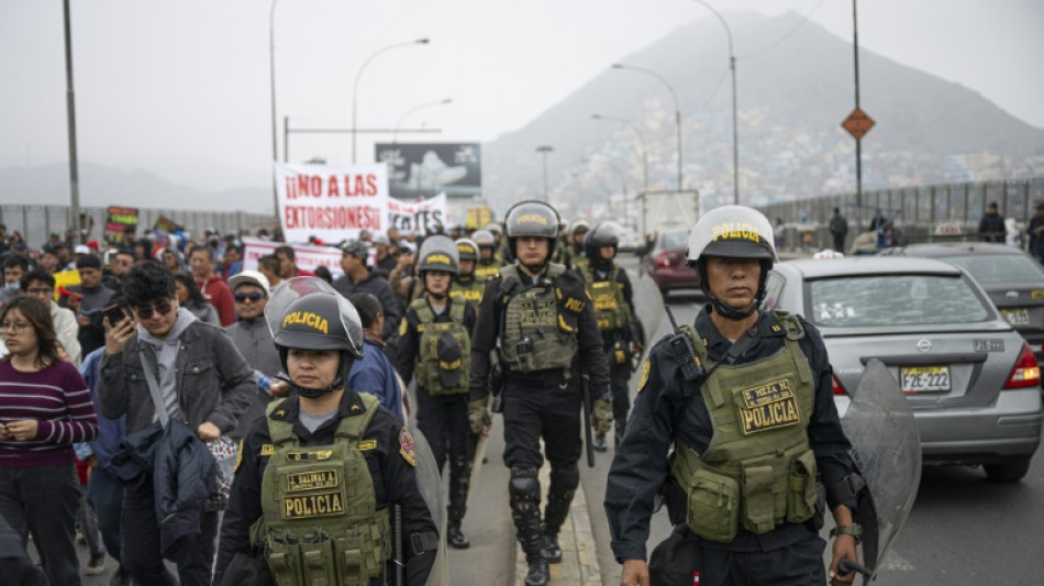 Militares reforzar&aacute;n lucha contra extorsi&oacute;n en Lima tras huelga de transportistas