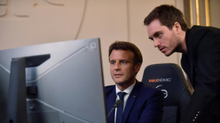 Macron promet une "nouvelle &egrave;re" pour l'esport fran&ccedil;ais