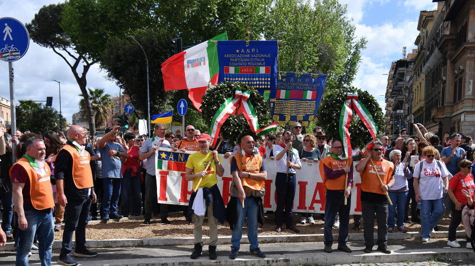 25 aprile,vigili Orbetello multano Anpi per suolo pubblico
