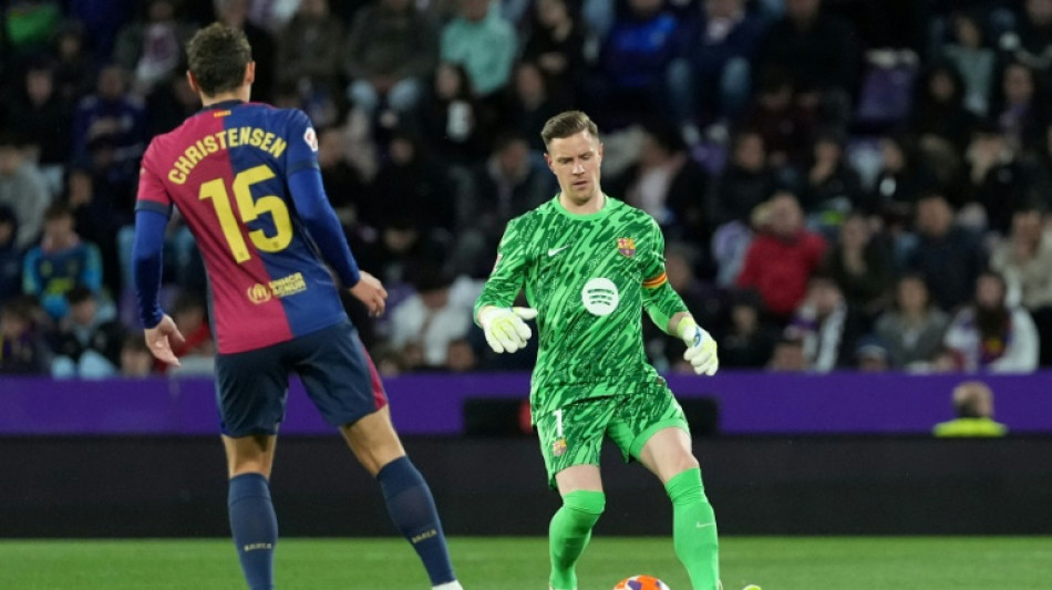 Ter Stegen passar&aacute; por cirurgia nas costas e ficar&aacute; 3 meses afastado