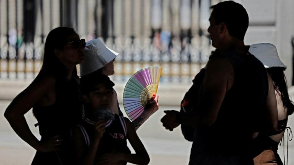 M&aacute;s de 44 &ordm;C en Espa&ntilde;a en la primera ola de calor del verano
